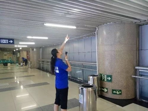 星光閃耀 暑運服務中的計算機房維護